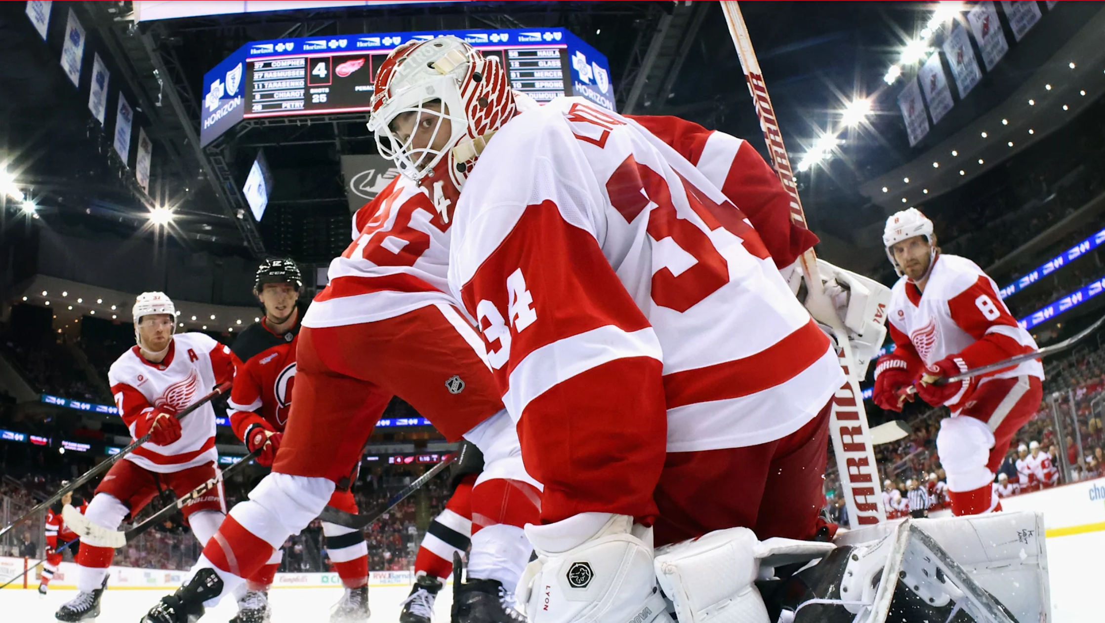 3 Detroit Red Wings defensemen fighting to stay after rough 2024-25 season