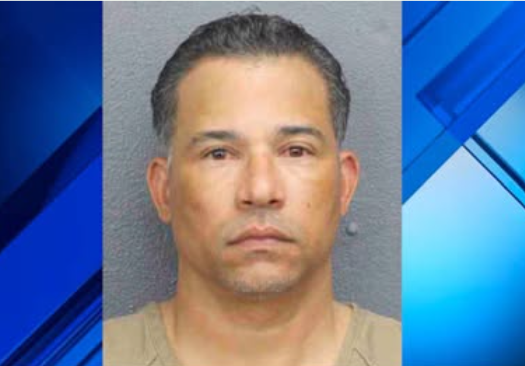 BREAKING: Former Braves SS Rafael Furcal has been arrested in Florida & is facing charges of aggravated battery with a deadly weapon and missile into dwelling, vehicle, building or aircraft for an incident that happened on Monday, court records show. Additional incident details haven’t been made available.