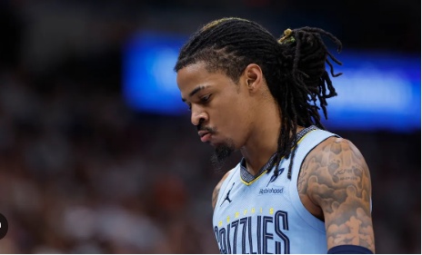 Breaking: The Memphis Grizzlies send Ja Morant to the Sacramento Kings in a wild NBA trade proposal.