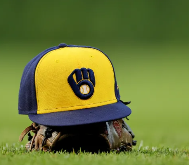 Brewers Set To Cut Ties With Another 30 years old Hard-Nosed two-time All-Star in Wake Of Trade With Dodgers