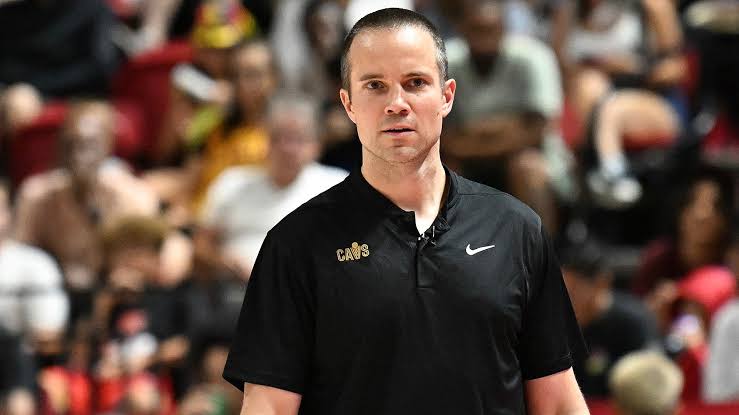 Suns to add 3 surprise assistant coaches for Jordan Ott’s staff