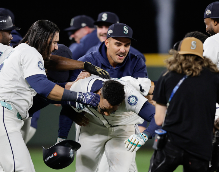Pirates Target Mariners Second Baseman Veteran in Effort to Add Infield Firepower. 2 Insiders Confirmed